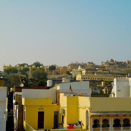 Shri Daulat Villas Udaipur Bagian luar foto